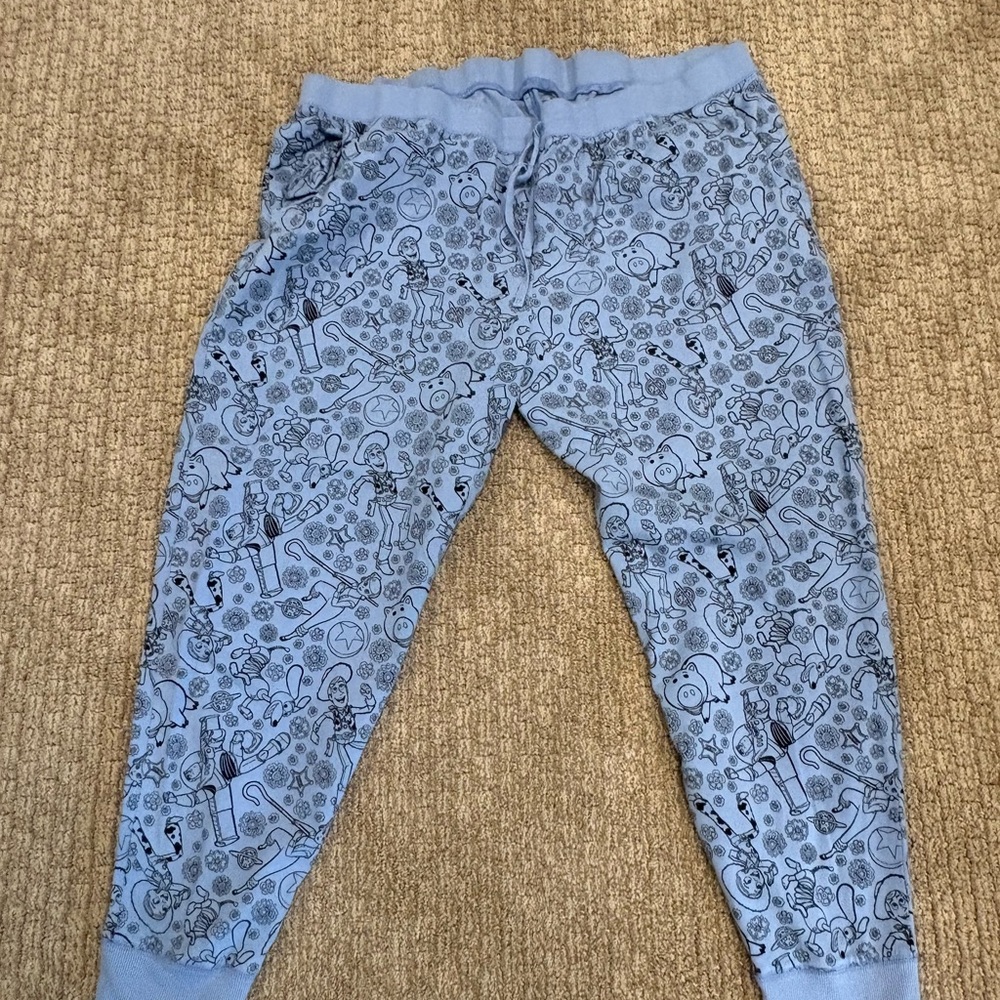 Vera Bradley Woman’s Disney Pixar Toy Story Loungewear/Sleepwear Pants
